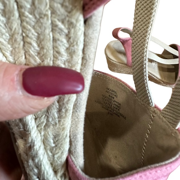 Anne Klein IFlex Sandals Abbey Closed Toe Espadrille Wedge Pink Shoes Size 8.5 - Picture 7 of 11